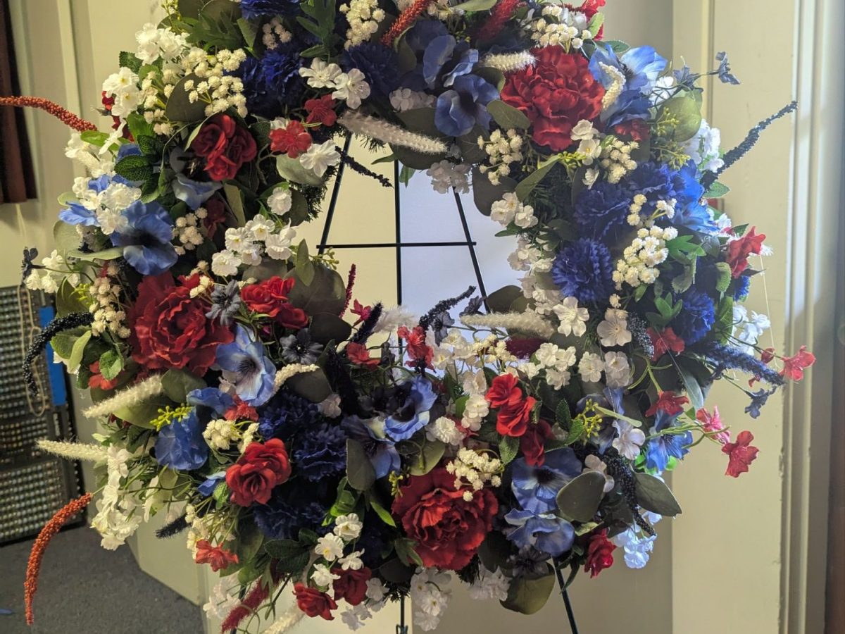 How to Make a Patriotic&nbsp;Wreath